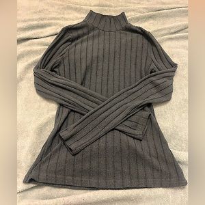 Long Sleeved Sweater Shirt